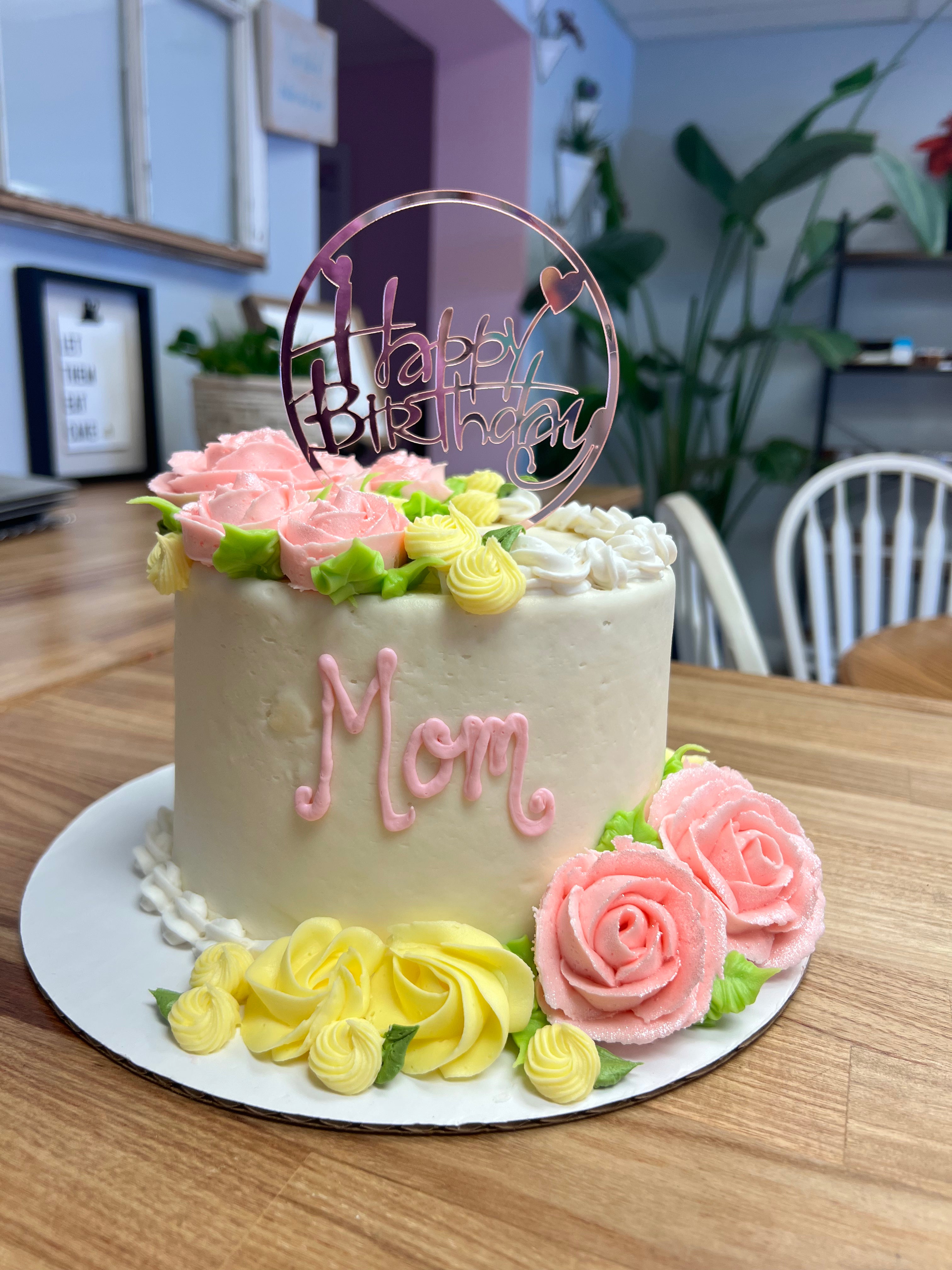 Piped Flower Cake